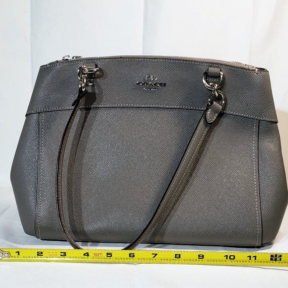 Coach-crossgrain Brook mini, carry all hand bag, like new. w/crossbody strap - Picture 13 of 14